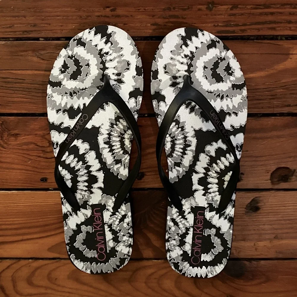 Calvin Klein Sham Tie Dyed Flip Flops Black Size 10 NWT